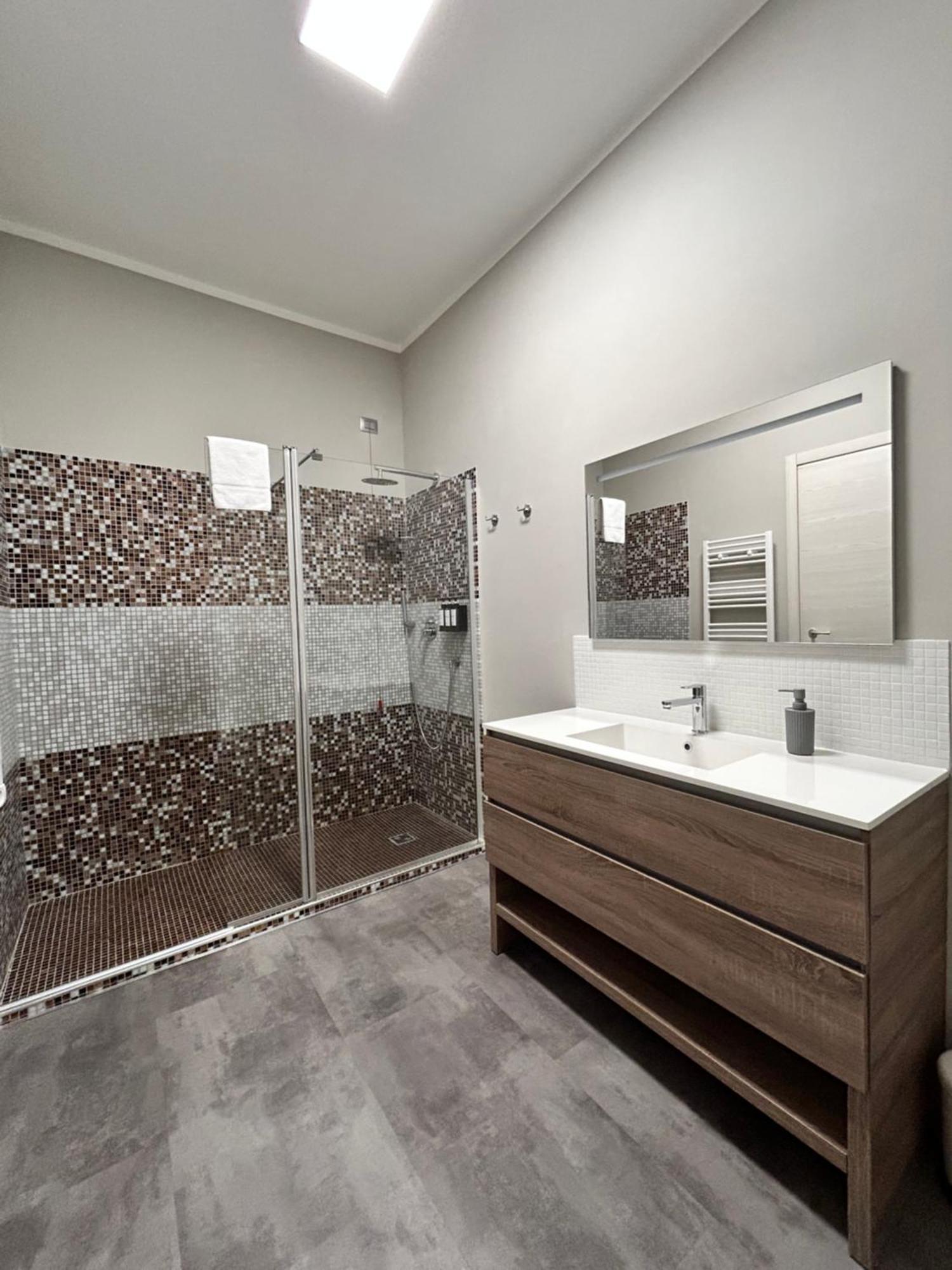 Tezone Seven Apartments Verona Exterior photo